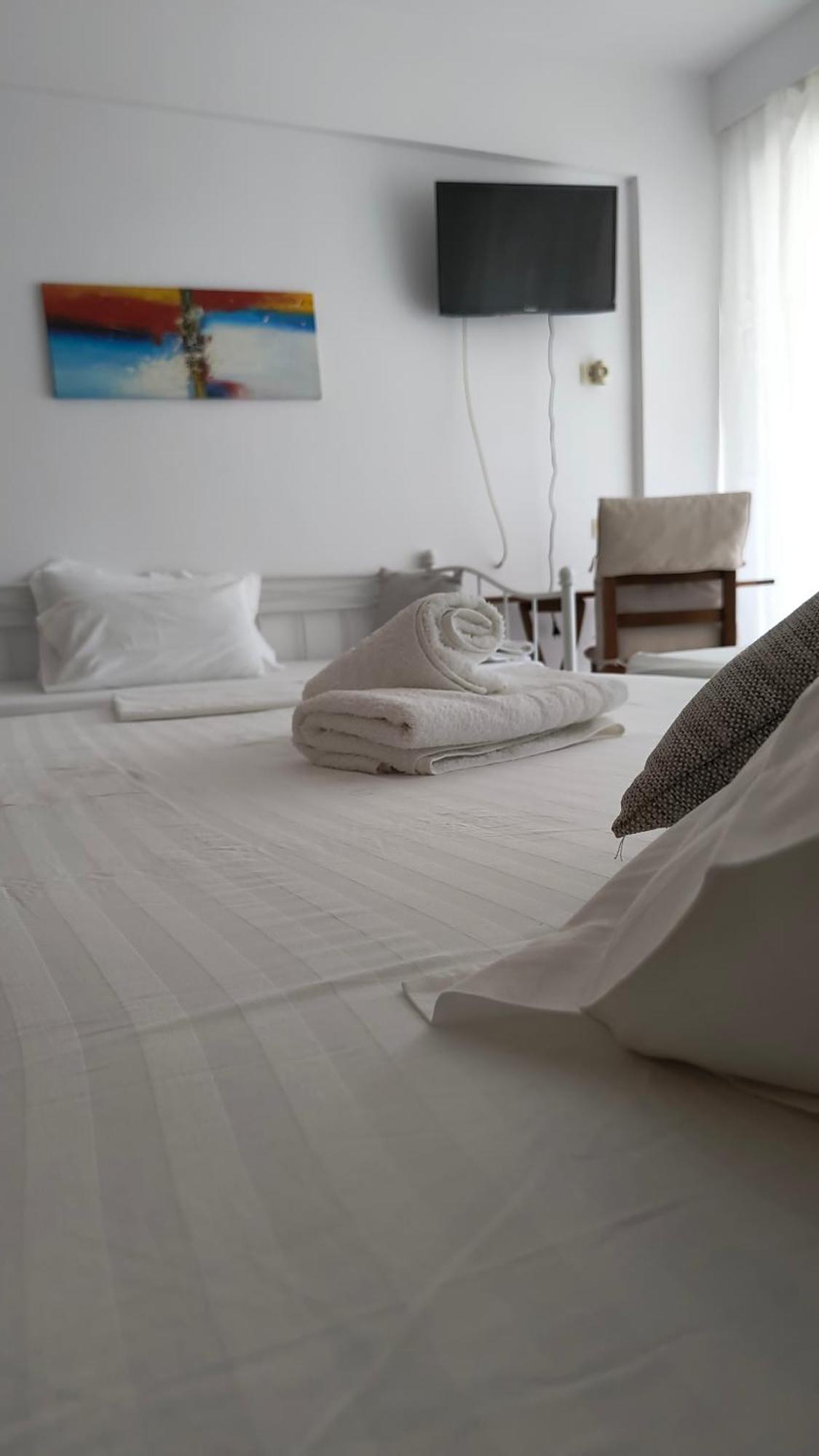 צ'פרו Polyxeni Apartments & Rooms מראה חיצוני תמונה