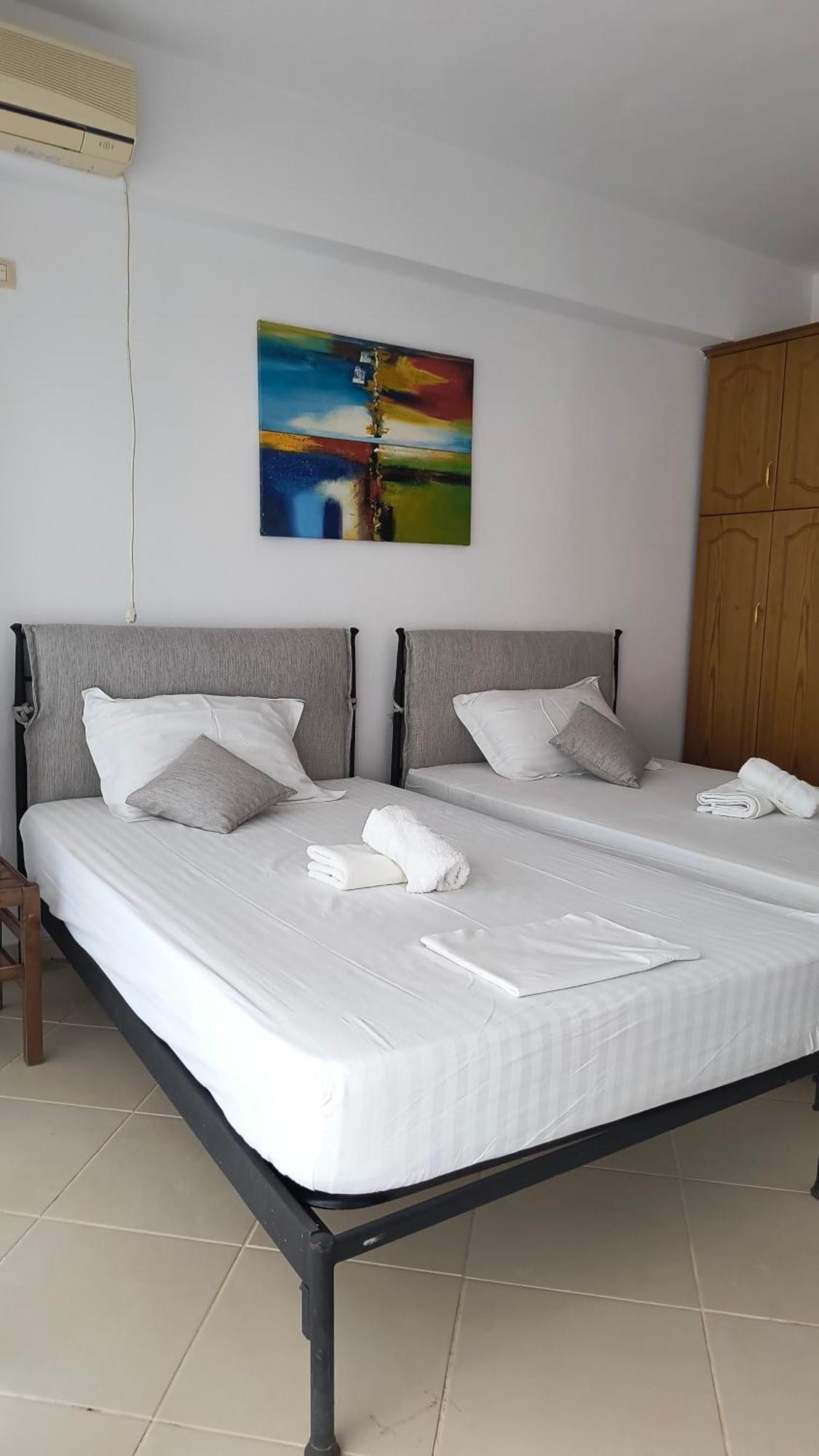 צ'פרו Polyxeni Apartments & Rooms מראה חיצוני תמונה