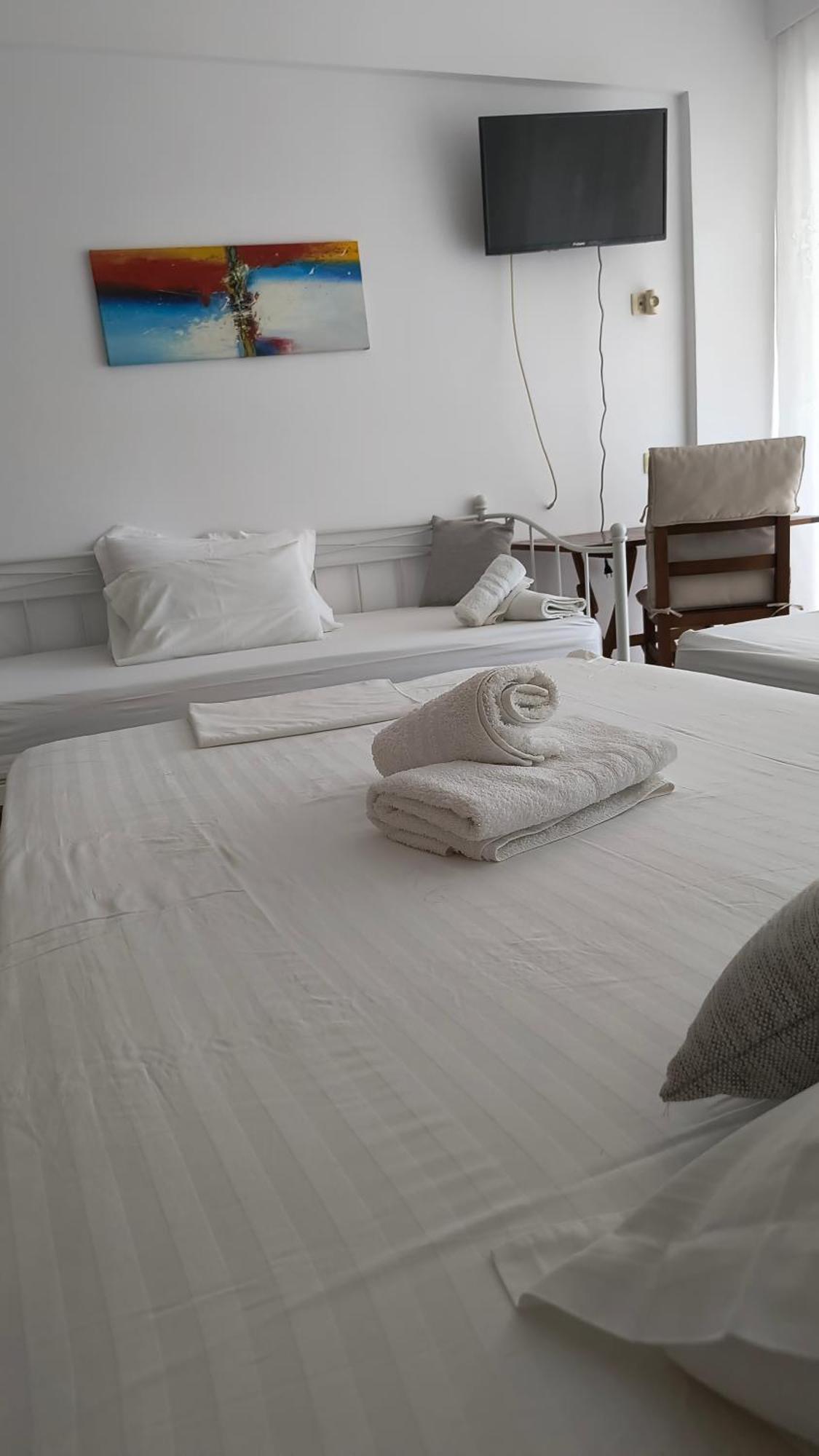צ'פרו Polyxeni Apartments & Rooms מראה חיצוני תמונה