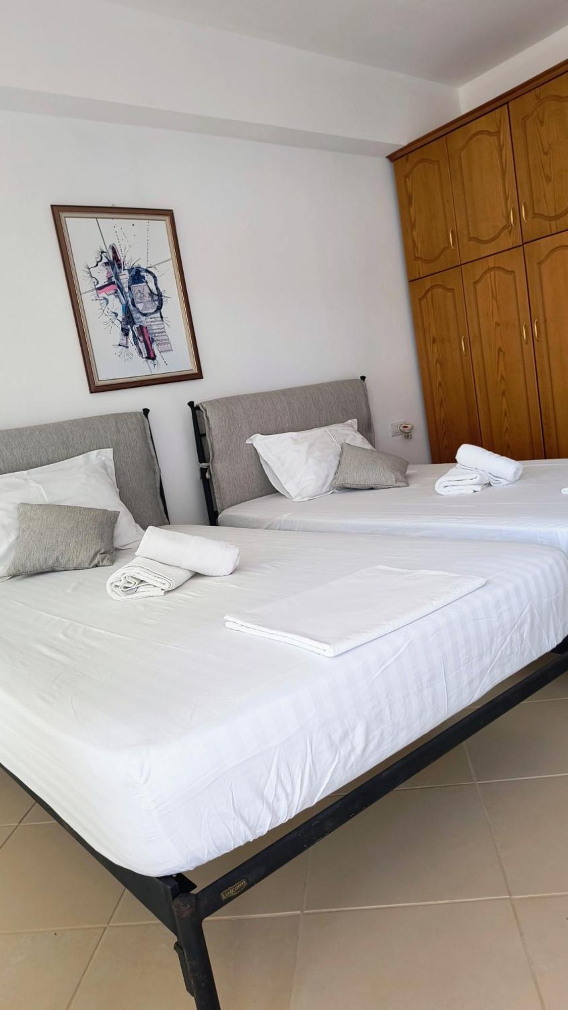 צ'פרו Polyxeni Apartments & Rooms מראה חיצוני תמונה