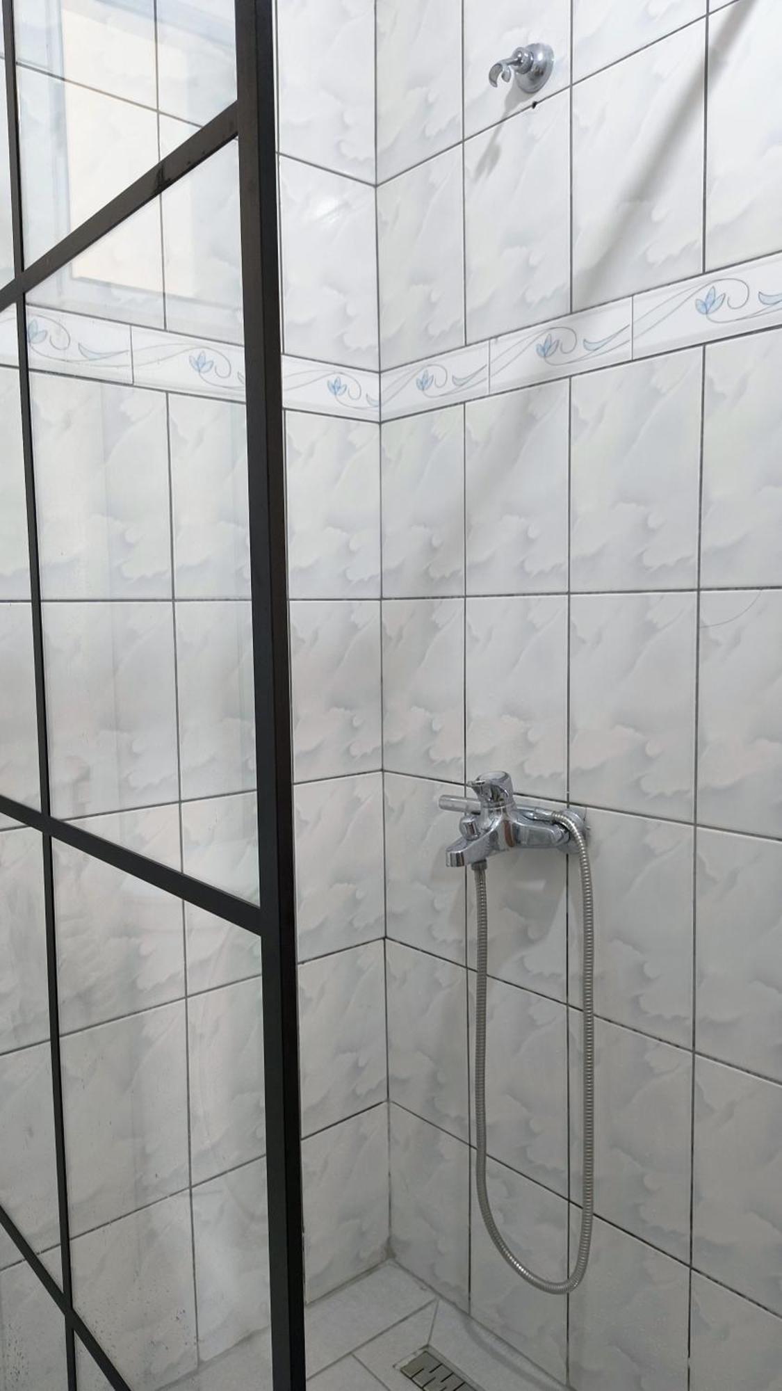 צ'פרו Polyxeni Apartments & Rooms מראה חיצוני תמונה
