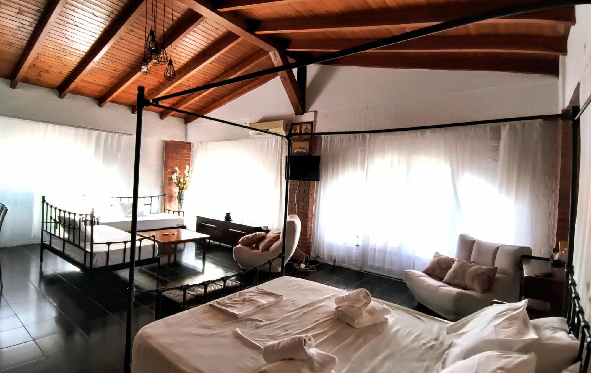 צ'פרו Polyxeni Apartments & Rooms מראה חיצוני תמונה