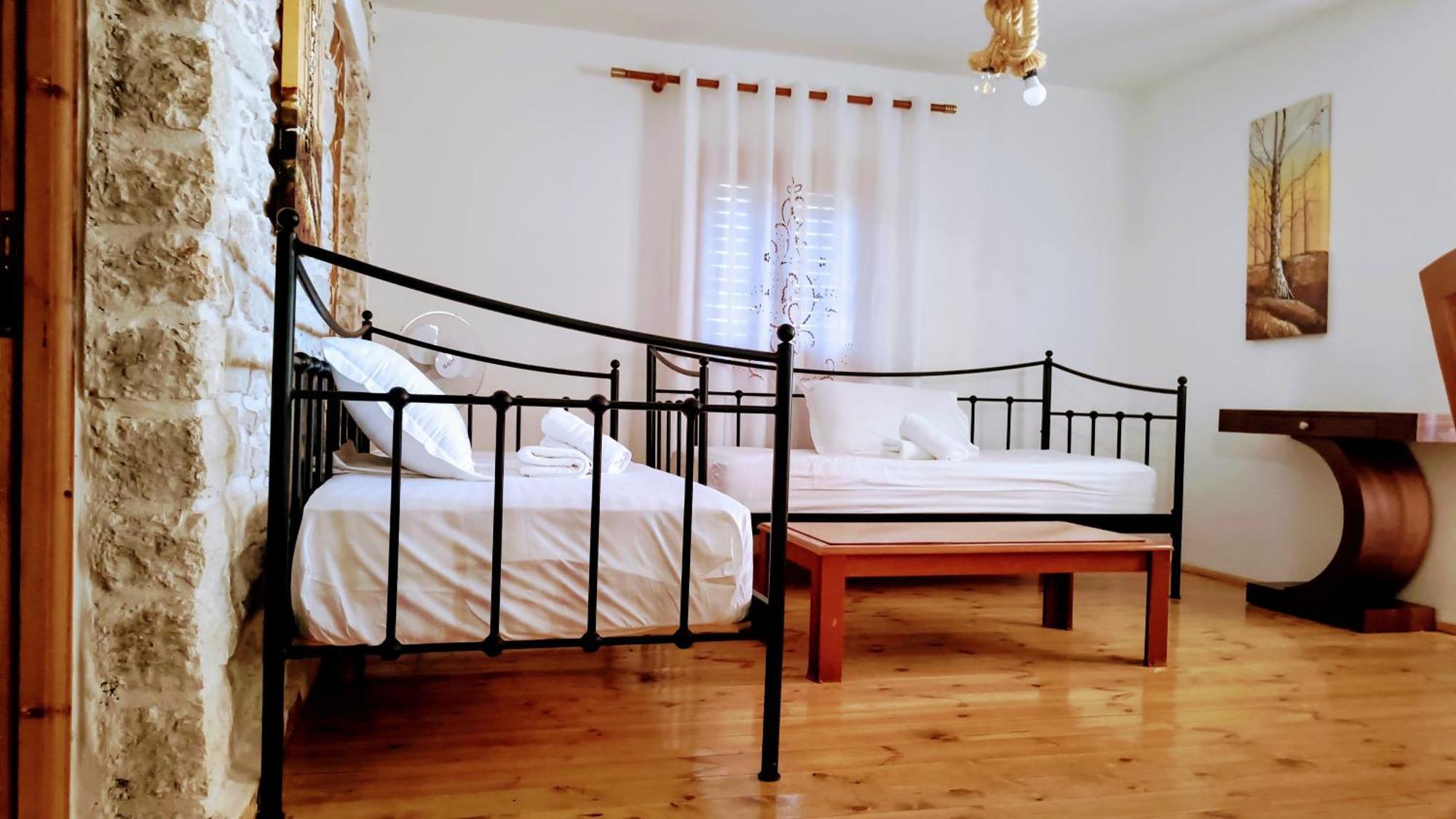צ'פרו Polyxeni Apartments & Rooms מראה חיצוני תמונה