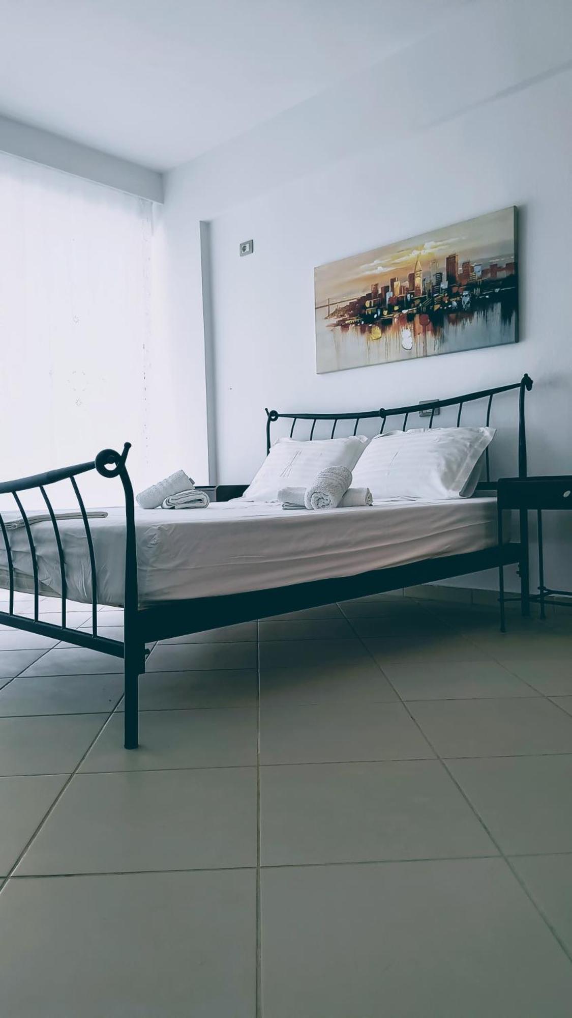 צ'פרו Polyxeni Apartments & Rooms מראה חיצוני תמונה