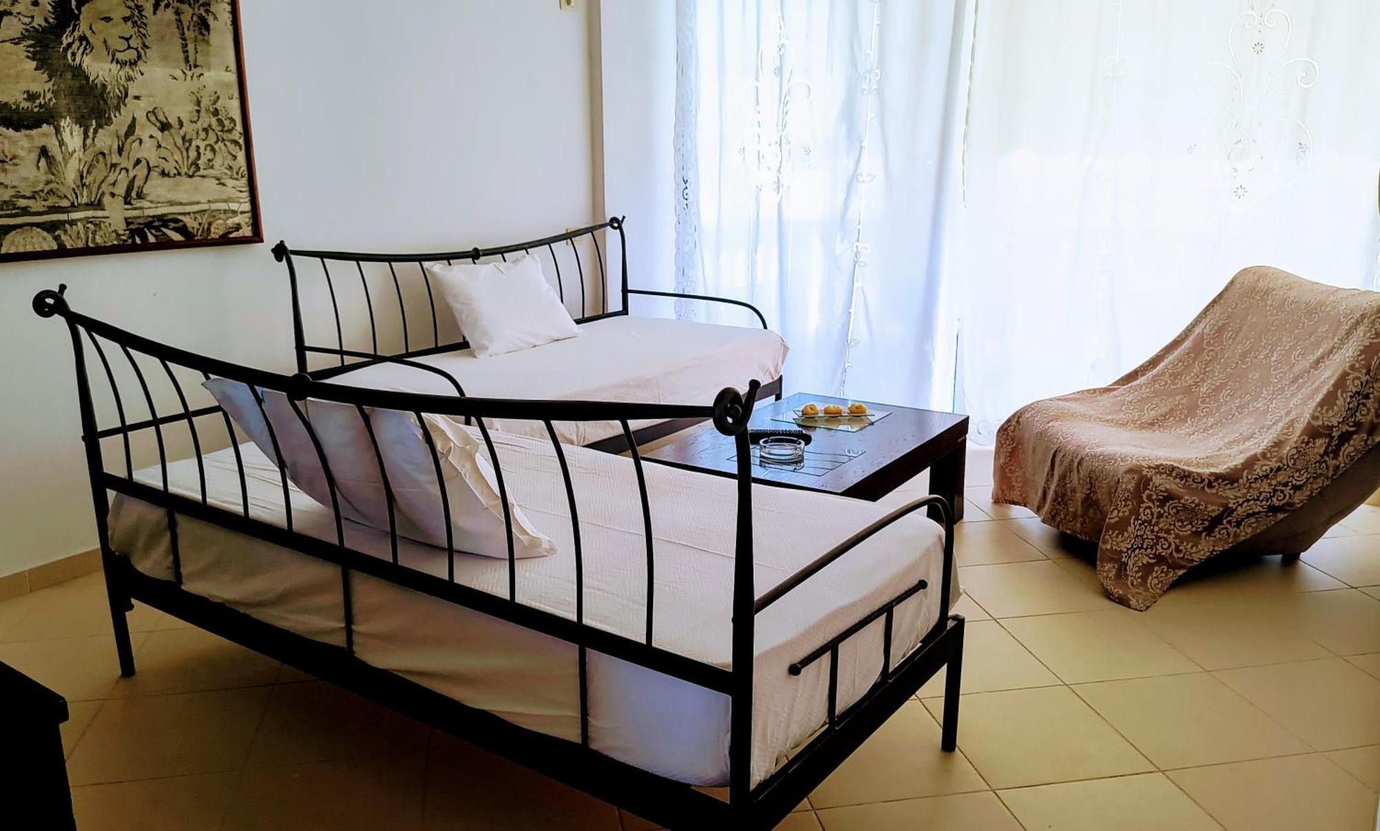 צ'פרו Polyxeni Apartments & Rooms מראה חיצוני תמונה