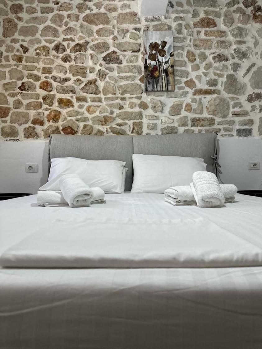 צ'פרו Polyxeni Apartments & Rooms מראה חיצוני תמונה