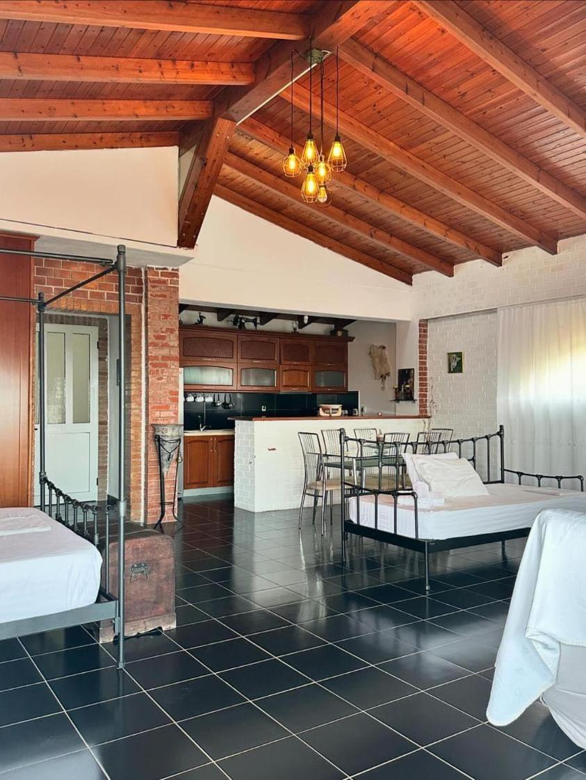צ'פרו Polyxeni Apartments & Rooms מראה חיצוני תמונה