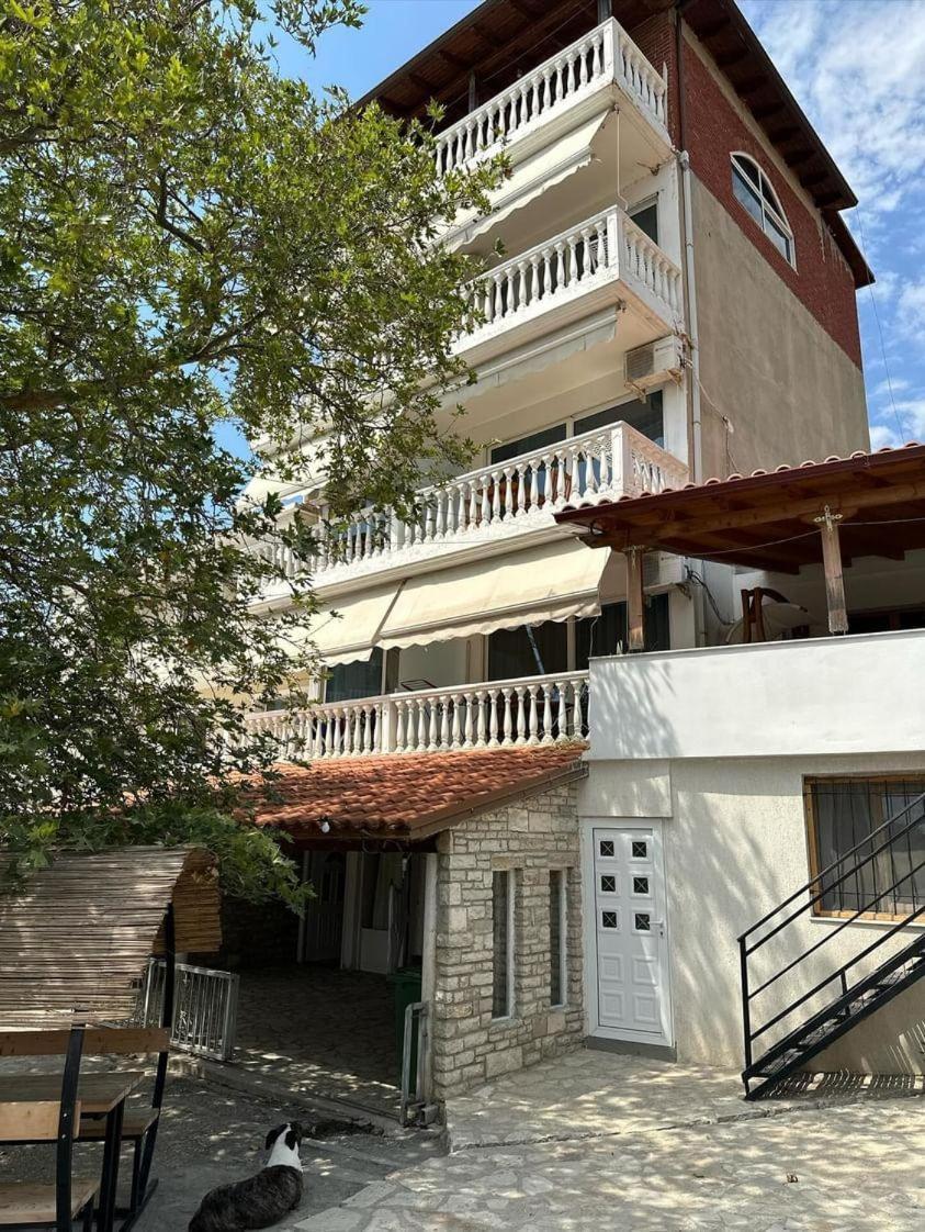 צ'פרו Polyxeni Apartments & Rooms מראה חיצוני תמונה