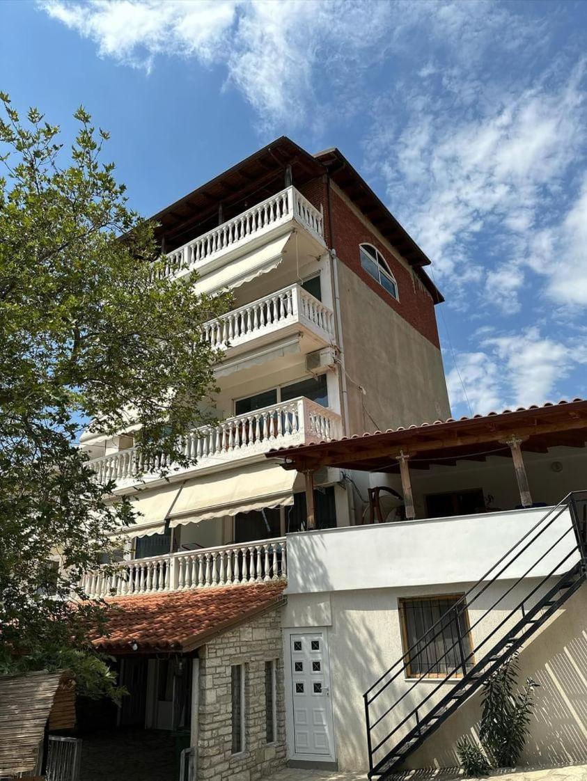 צ'פרו Polyxeni Apartments & Rooms מראה חיצוני תמונה